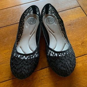 SO Black Lace Women's Flats